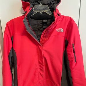 The North Face TNF APEX  size XL